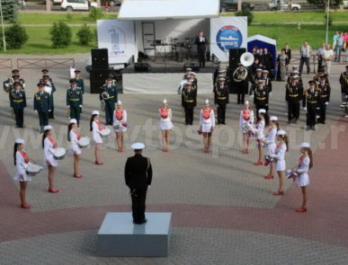 Передвижная сцена на базе Валдай