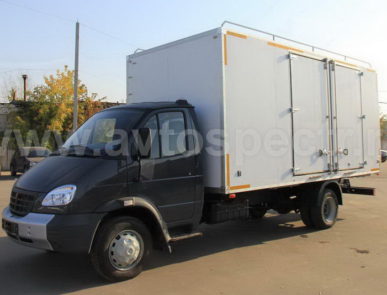 Передвижная сцена на базе шасси Валдай