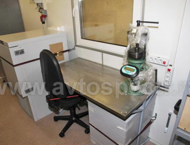 Мобильная строительная лаборатория по испытанию бетона