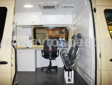 Передвижная лаборатория ветеринарно санитарной экспертизы Volkswagen Crafter 2