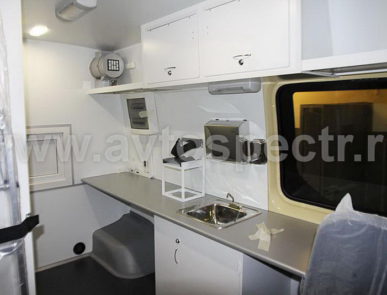 Передвижная лаборатория ветеринарно санитарной экспертизы Volkswagen Crafter 2