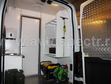 Передвижная ветеринарная лаборатория Ford Transit