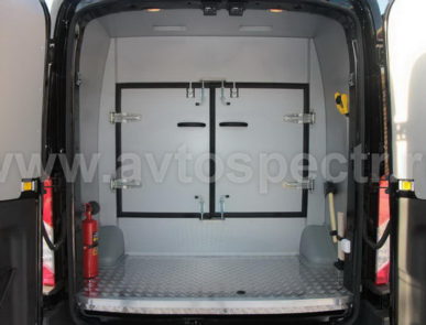 Автомобиль для перевозки опасных грузов 7 класса Ford Transit