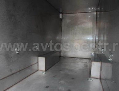 Автомобиль для перевозки опасных грузов 7 класса Ивеко