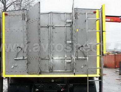 Автомобиль для перевозки опасных грузов среднего класса IVECO