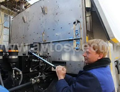 Автомобиль для перевозки опасных грузов тяжелого класса КАМАЗ