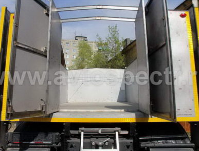 Автомобиль для перевозки опасных грузов тяжелого класса КАМАЗ