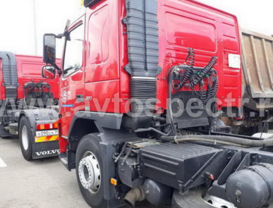 Автомобиль для перевозки опасных грузов тяжелого класса VOLVO FM