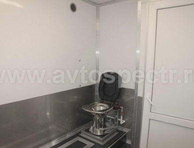 Мобильный санитарно-туалетный комплекс на базе прицепа НЕФАЗ